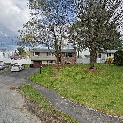 9 Capri Dr, Framingham, MA 01701