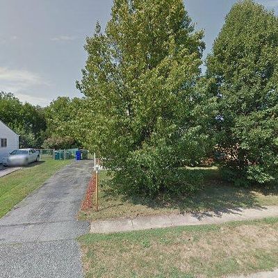 9 Guenever Dr, New Castle, DE 19720