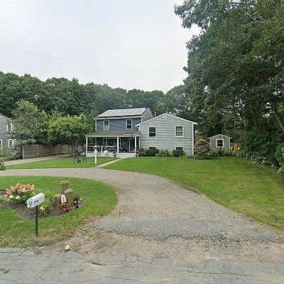 9 Lakewood Cir, Sagamore Beach, MA 02562