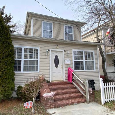 9 N 2 Nd St, Pleasantville, NJ 08232