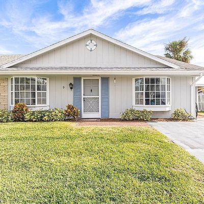 9 Par Dr, New Smyrna Beach, FL 32168