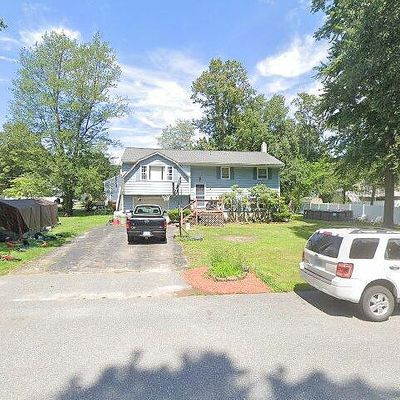 9 Parkview Ave, Salem, NH 03079