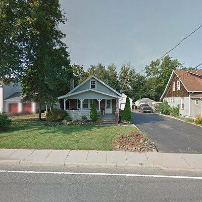 9 Park Ave, Englishtown, NJ 07726