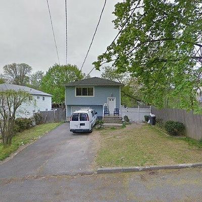 90 10 Th Ave, Huntington Station, NY 11746