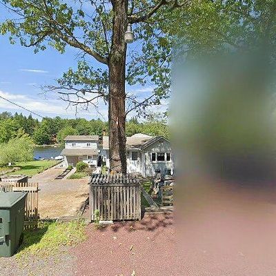 90 S Lake Dr, Lake Harmony, PA 18624