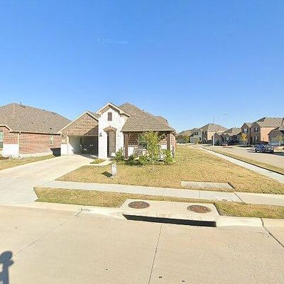 900 Crest Breeze Dr, Haslet, TX 76052