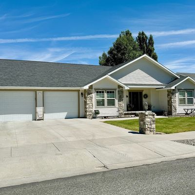 900 G St, Baker City, OR 97814