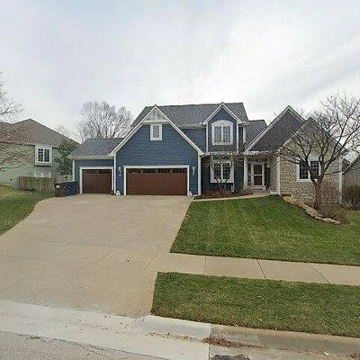 900 Stone Creek Dr, Lawrence, KS 66049