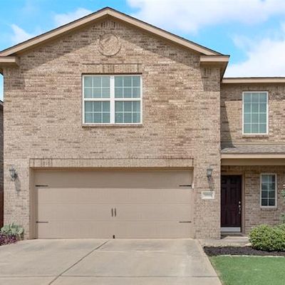 9000 Fescue Dr, Fort Worth, TX 76179