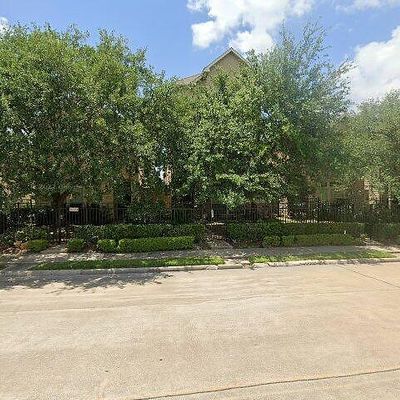 9006 Lakes At 610 Dr, Houston, TX 77054