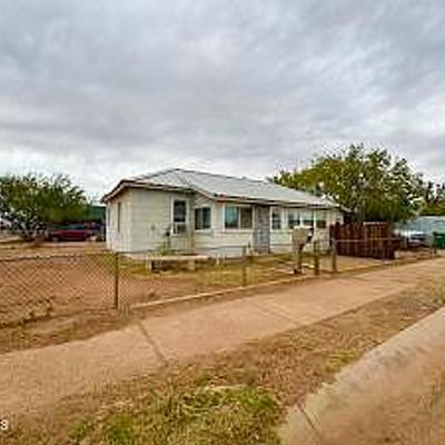 901 Prairie Ave, Winslow, AZ 86047