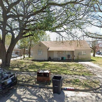 902 Griffin St, Pasadena, TX 77506