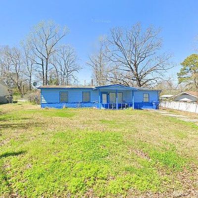 902 Kings Rd, Leesville, LA 71446