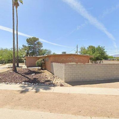 902 S Sherwood Village Dr, Tucson, AZ 85710