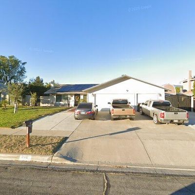 902 Wedgewood Ct, Rialto, CA 92376