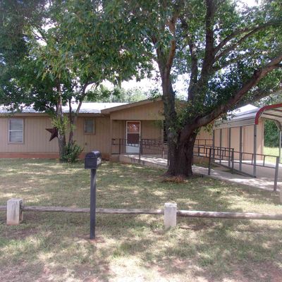 903 Flag Creek Dr, Llano, TX 78643