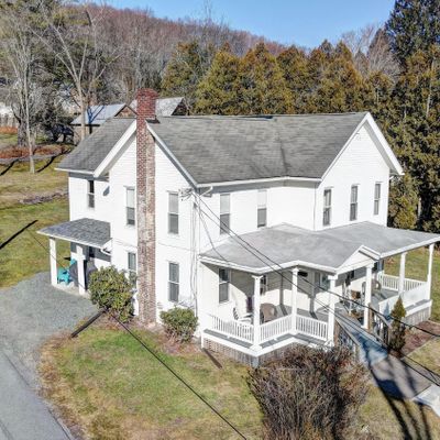 903 Hudson St, Hawley, PA 18428