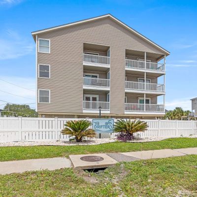 903 N Waccamaw Dr., Murrells Inlet, SC 29576