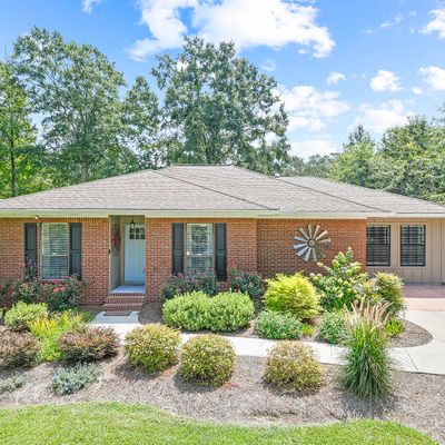 903 W Border Avenue, Wiggins, MS 39577