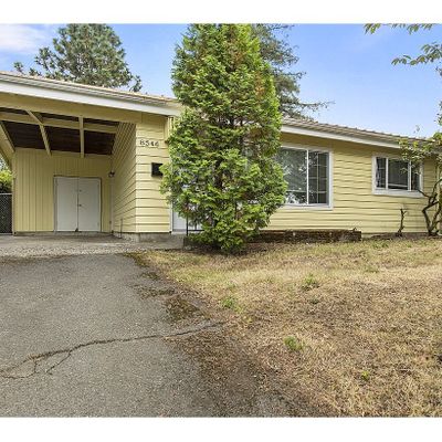 8546 Ne Halsey St, Portland, OR 97220