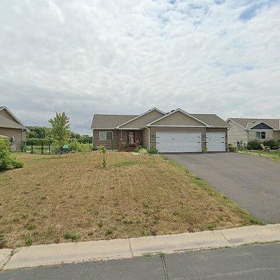 855 Lakewood Trl, Young America, MN 55397