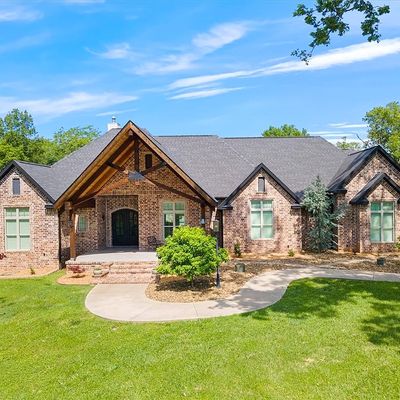 855 N Dogwood St, Siloam Springs, AR 72761