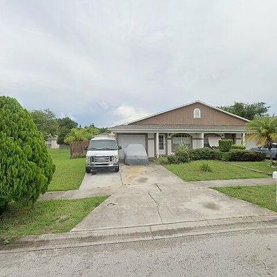 8553 N Hyaleah Rd, Tampa, FL 33617