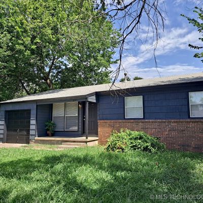 857 E 52 Nd Pl N, Tulsa, OK 74126