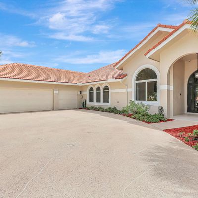 8584 Wendy Ln N, West Palm Beach, FL 33411