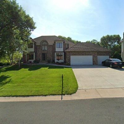 8588 Shadow Creek Dr, Maple Grove, MN 55311