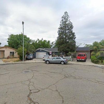 8587 Trujillo St, Parlier, CA 93648