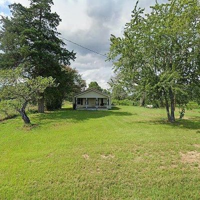 860 County Road 1110, Maud, TX 75567