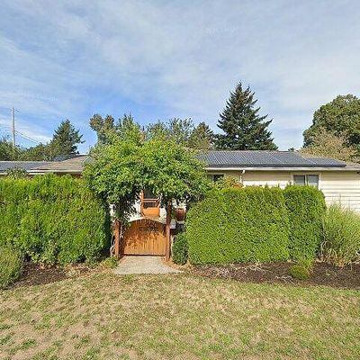 8601 Se Hawthorne Blvd, Portland, OR 97216