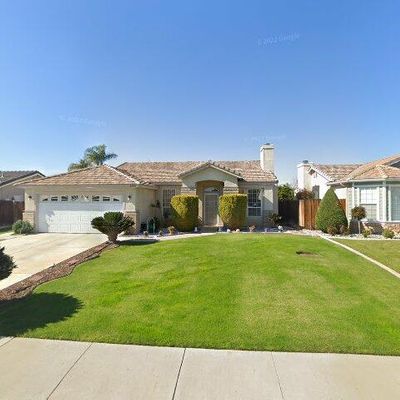 8608 Mainsail Dr, Bakersfield, CA 93312