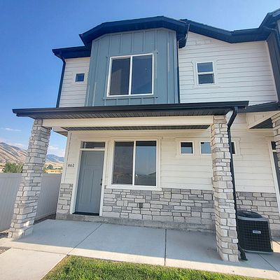 861 E 275 N, Hyrum, UT 84319