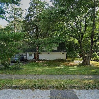 8610 Patton Rd, Glenside, PA 19038