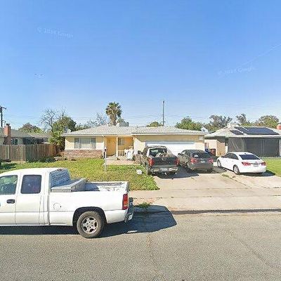 8620 La Vaca Way, Hanford, CA 93230