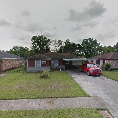 8630 Flossie Mae St, Houston, TX 77029