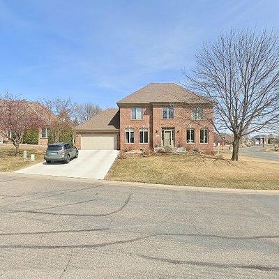 8634 Carriage Hill Ct, Savage, MN 55378