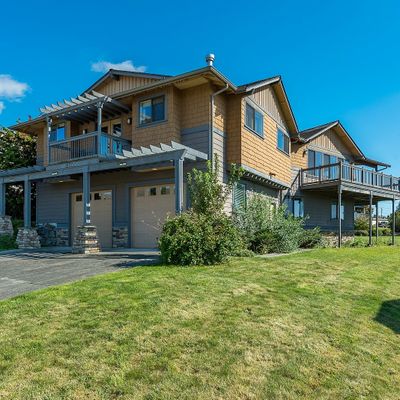 8635 Nordic Way, Stanwood, WA 98292