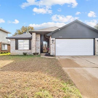 8636 Mystic Trl, Fort Worth, TX 76118