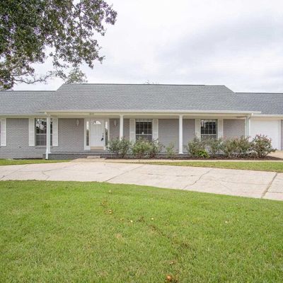 8643 Scenic Hills Dr, Pensacola, FL 32514