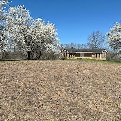 8674 Cedar Grove Rd, Cross Plains, TN 37049