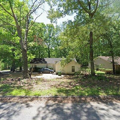 868 Greenhedge Dr, Stone Mountain, GA 30088