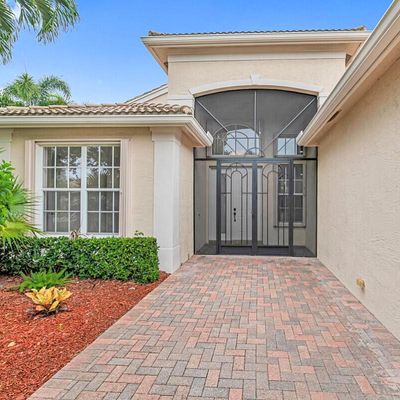 8682 Tierra Lago Cv, Lake Worth, FL 33467