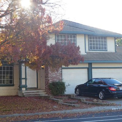 869 Christine Dr, Vacaville, CA 95687