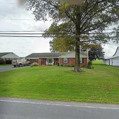 87 Hahnstown Rd, Ephrata, PA 17522