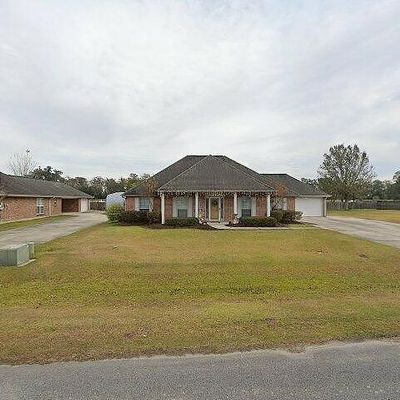 87 Shamrock Dr, Des Allemands, LA 70030