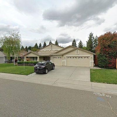 870 Wiegand Ct, Dixon, CA 95620