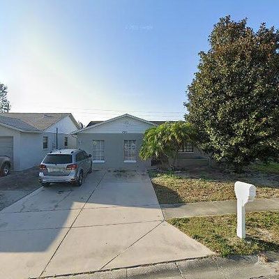 8700 Huntsman Ln, Port Richey, FL 34668